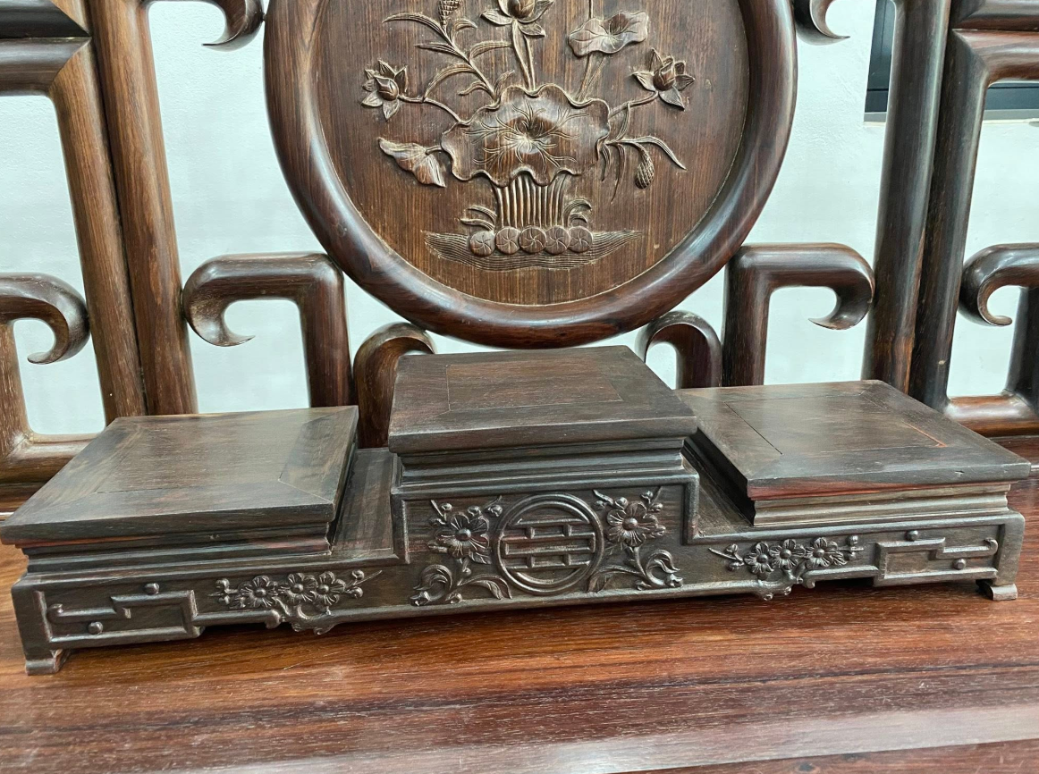 Bục Tam Cấp Hàng Kê Bát Hương Gỗ Gõ